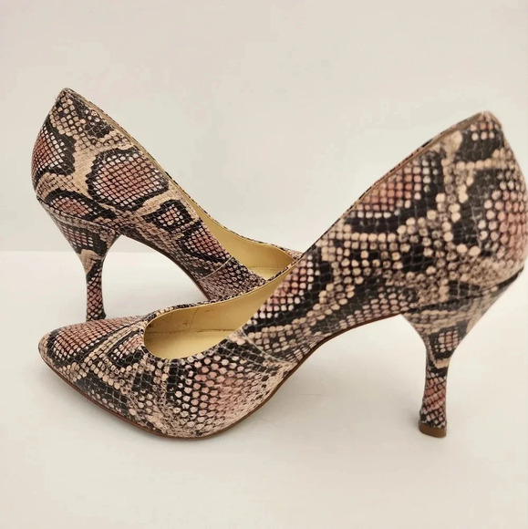 Vince Camuto Women Pointed Toe Slip On Snake Embossed Leather High Heels, sz 8.5 - Picture 10 of 16